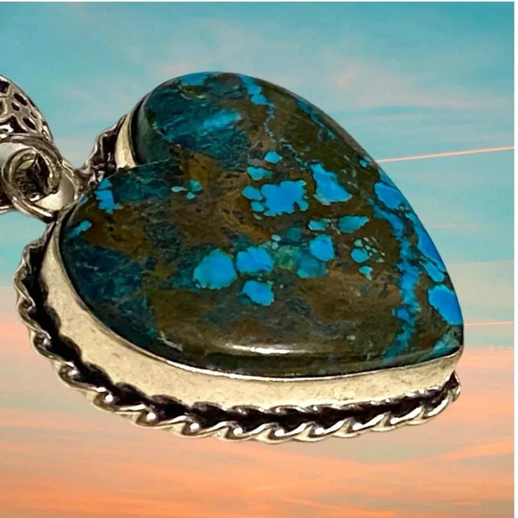 Boho Western Turquoise Heart Pendant Necklace Silver Plated Metal Bezel 18” - Picture 4 of 5